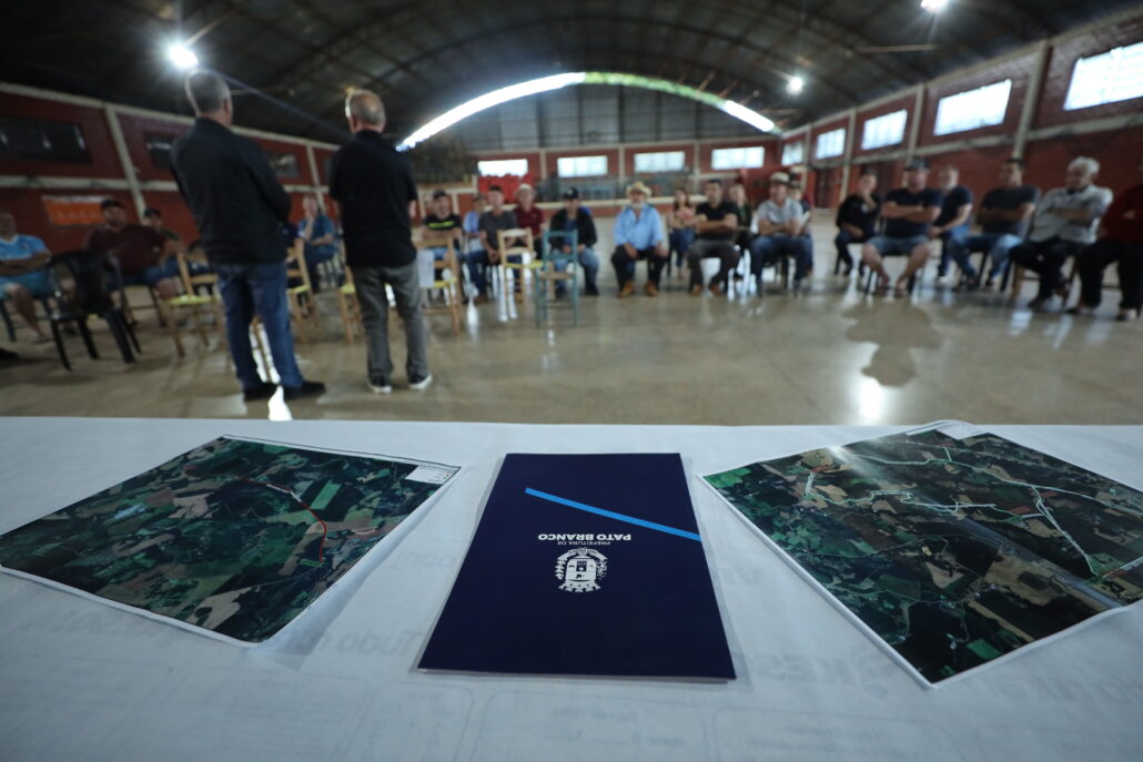 Audiências públicas apresentam novas etapas do Programa de Asfalto Rural em Pato Branco