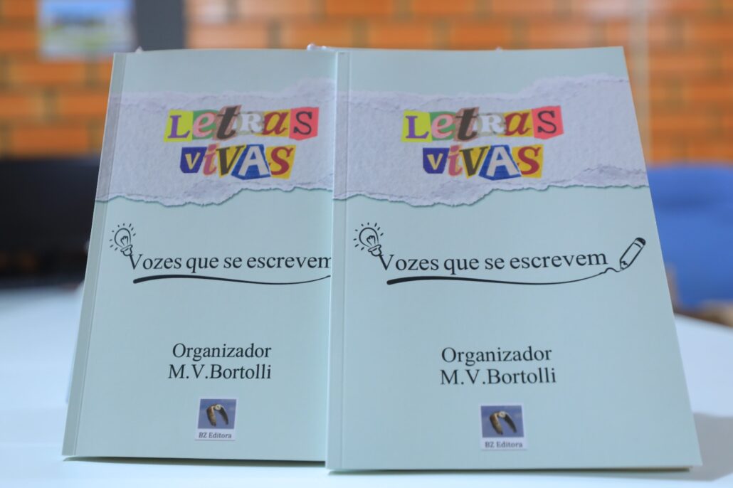 Educação lança na Expopato livro com alunos do projeto Letras Vivas