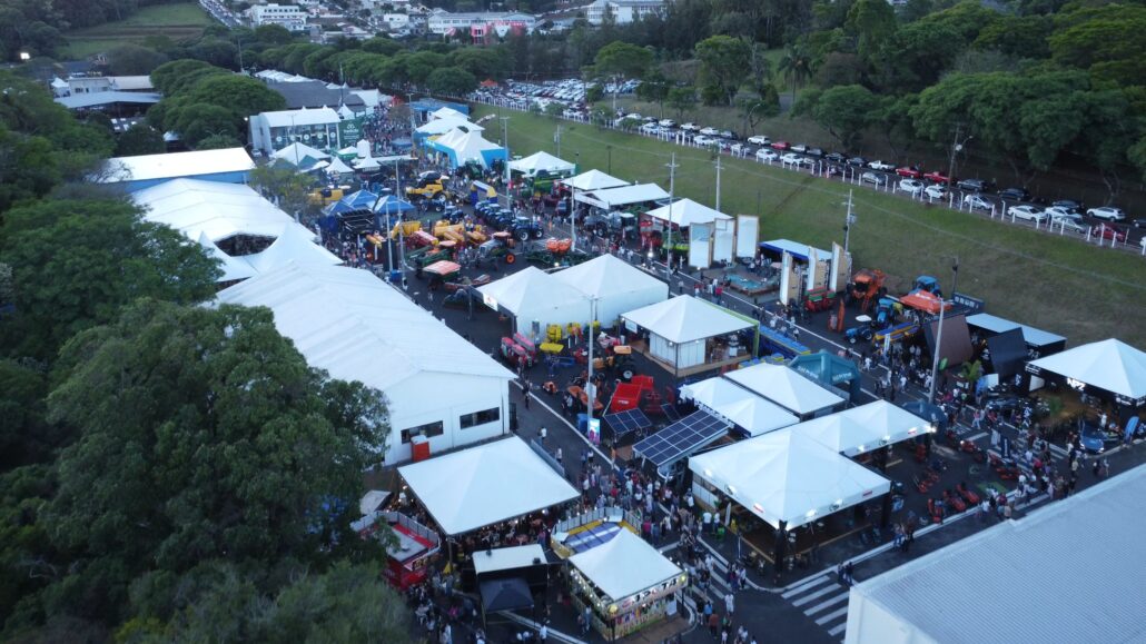Expopato registra mais de 110 mil visitantes nos primeiros cinco dias de feira