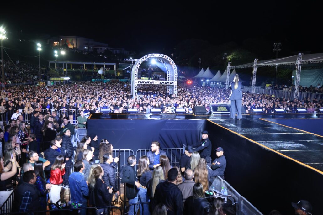 Expopato registra 32 mil visitantes no primeiro dia e reafirma Pato Branco como protagonista de grandes negócios