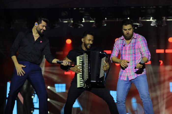 WhatsApp Image 2025-11-14 at 00.54.02