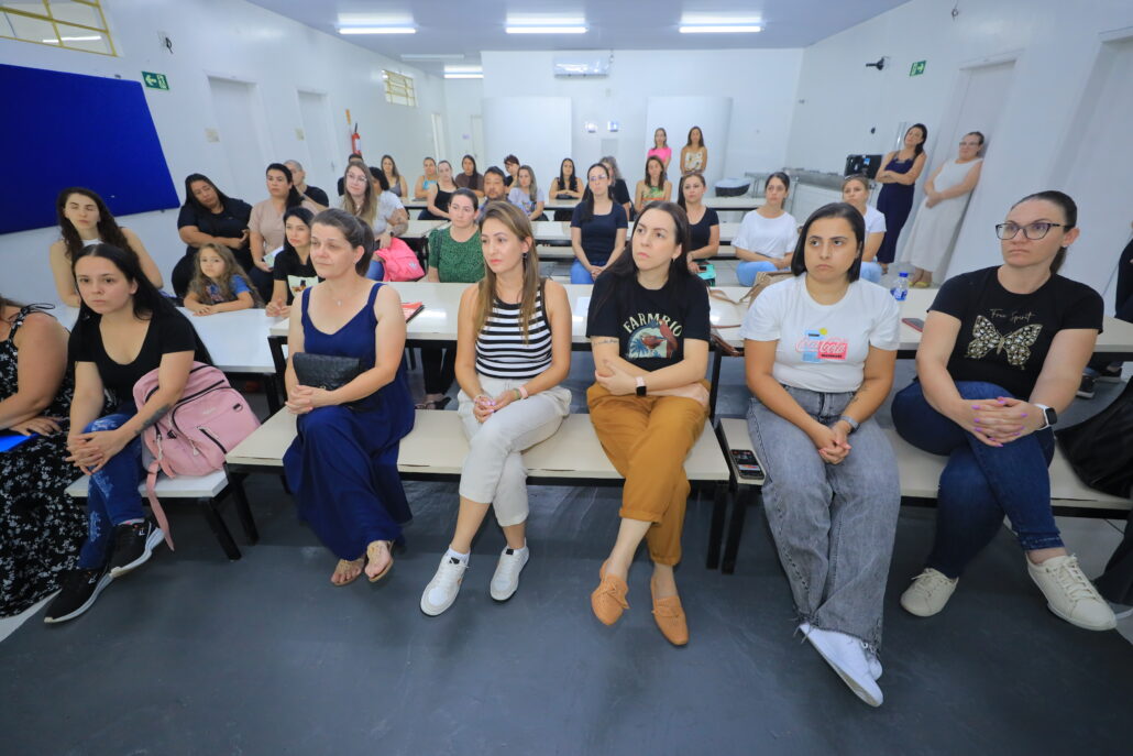 Educação convoca professores concursados e PSS para atuarem na rede municipal