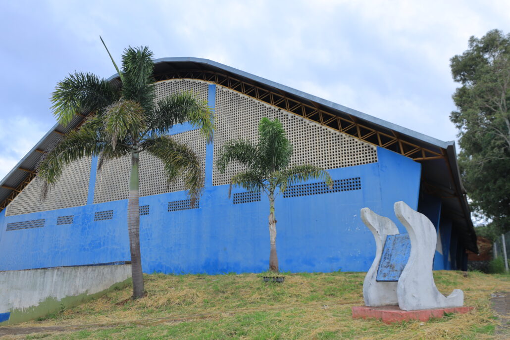 Prefeitura de Pato Branco reestrutura ginásio da Escola Municipal União