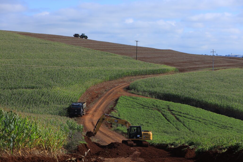 Prefeitura anuncia obras de asfalto em São Pedro de Alcântara e Linha Piacentini