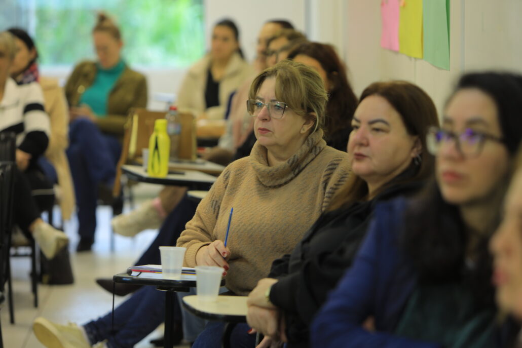 Rede Municipal de Ensino promove nova etapa de capacitação para profissionais da educação